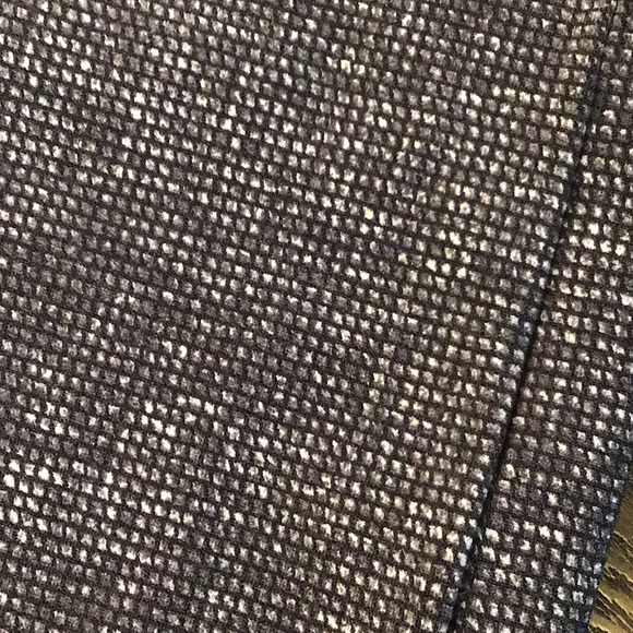 Women’s M Janira Push-Up Legging - Picture 3 of 6